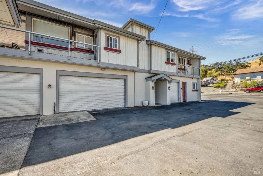 3740 Lakeshore Boulevard Lakeport, CA 95453