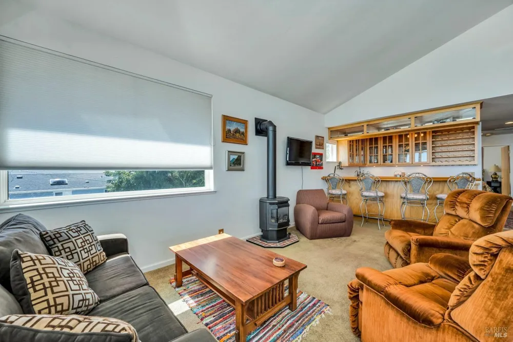 3740 Lakeshore Boulevard Lakeport, CA 95453