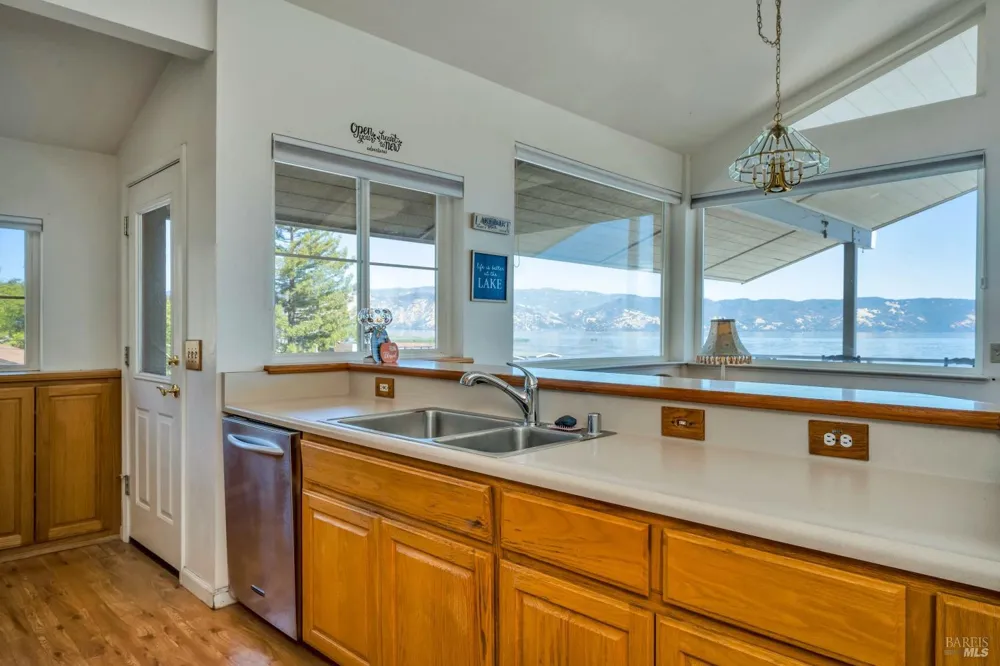 3740 Lakeshore Boulevard Lakeport, CA 95453