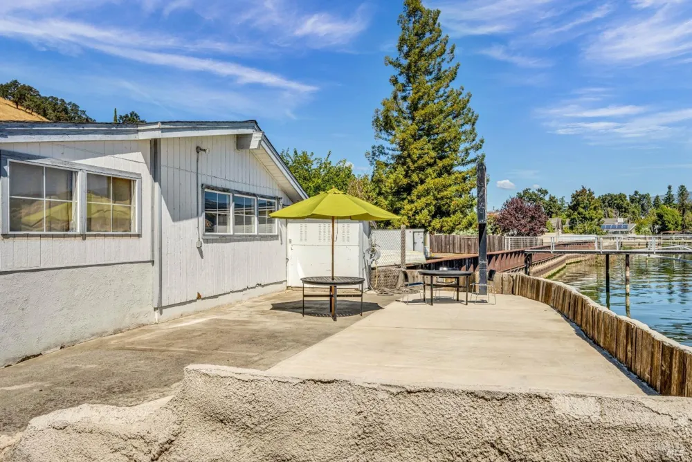 3740 Lakeshore Boulevard Lakeport, CA 95453