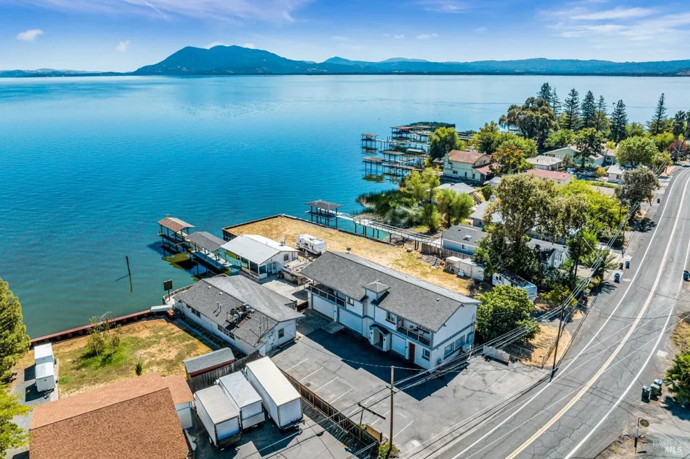3740 Lakeshore Boulevard Lakeport, CA 95453