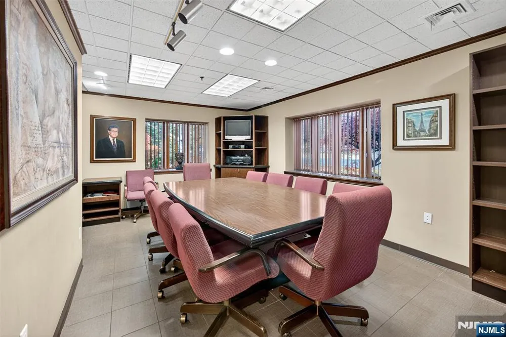 55 Paramus Paramus, NJ 07652