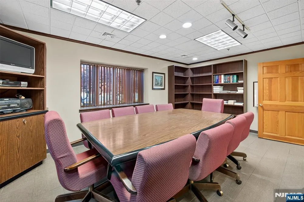 55 Paramus Paramus, NJ 07652