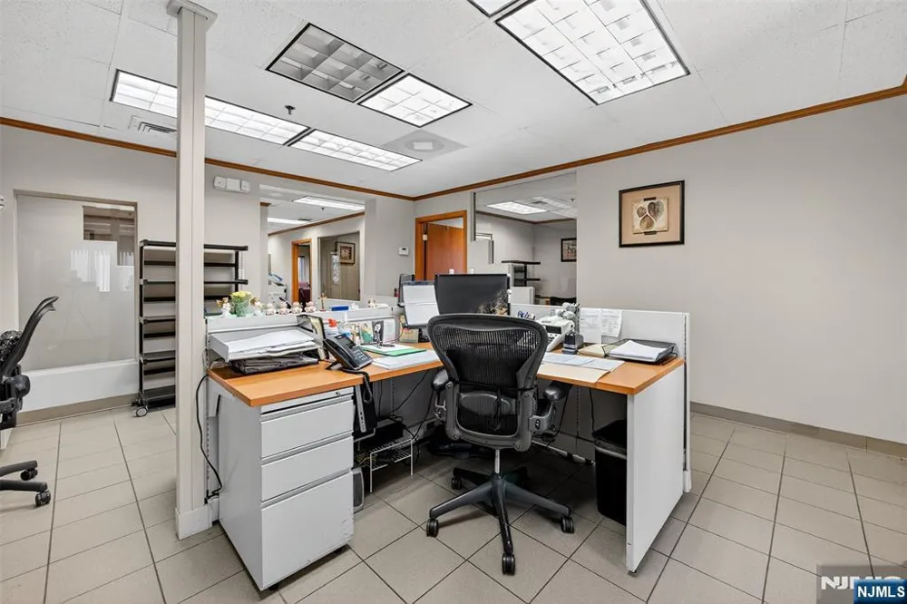 55 Paramus Paramus, NJ 07652