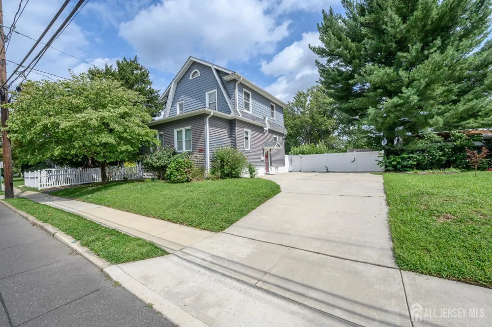 501 Johnson Avenue Oaklyn, NJ 08107
