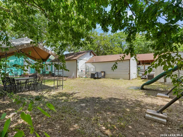 407 Lucille St Kerrville, TX 78028