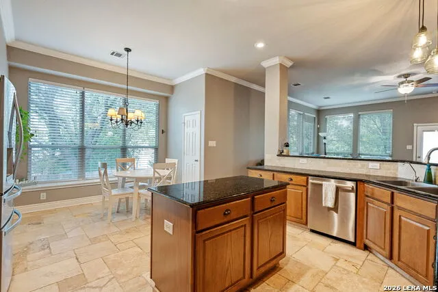 8623 El Pueblo Peak Helotes, TX 78023