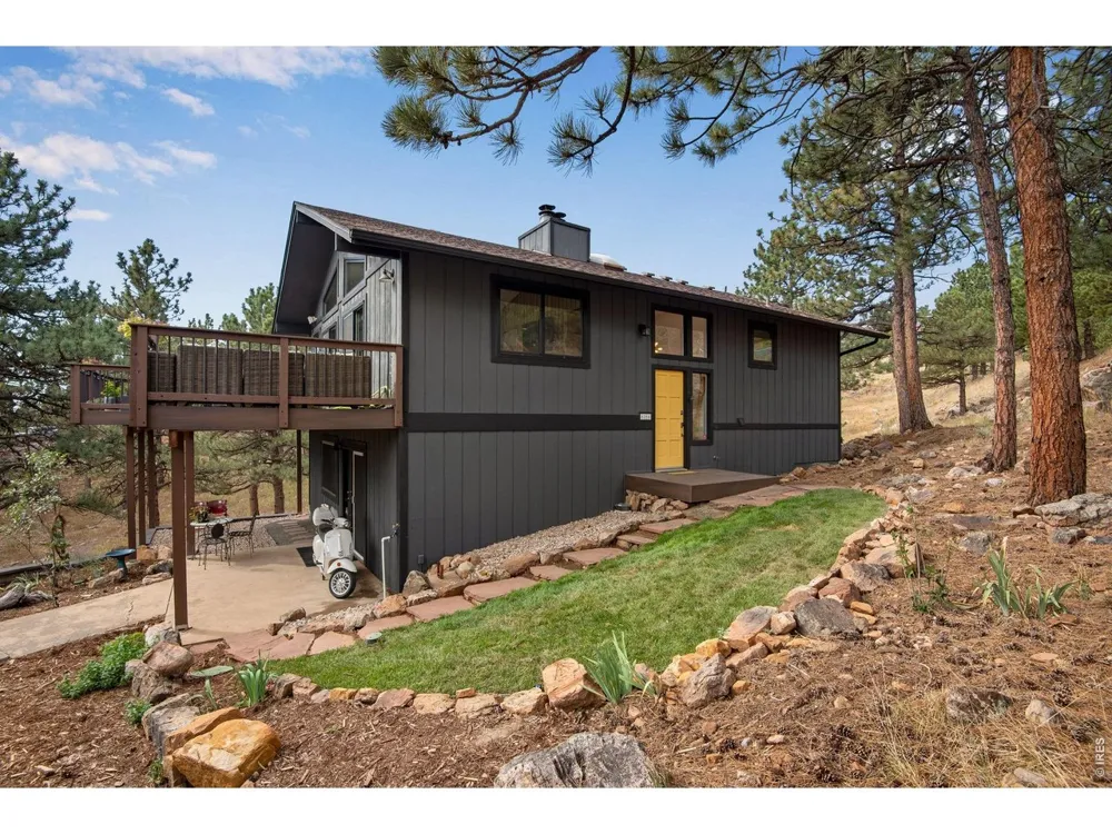 8394 Larkspur Road Boulder, CO 80302
