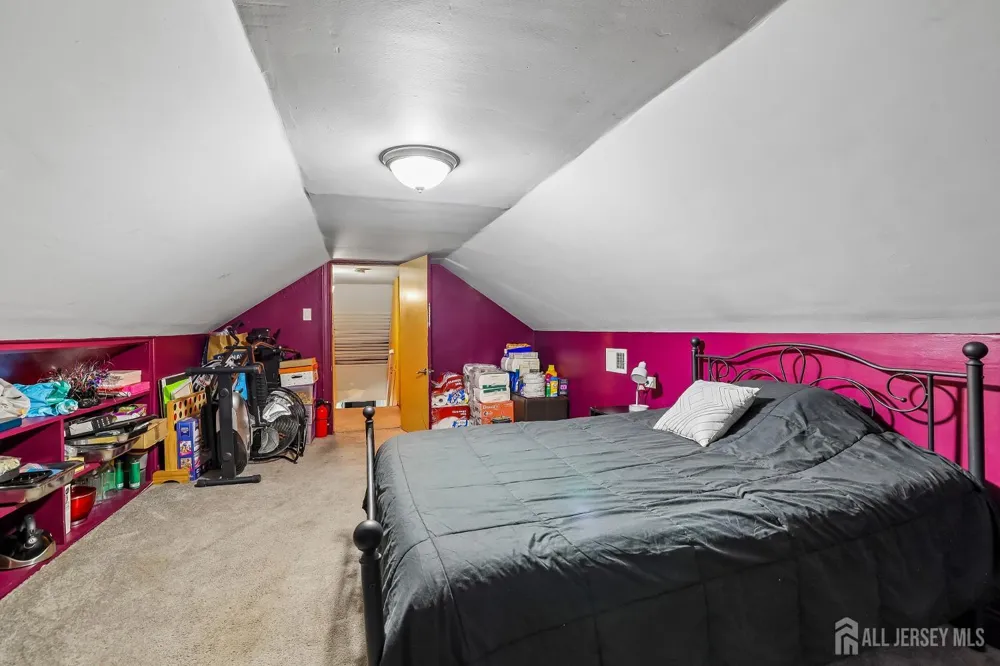 382 Amherst Street East Orange, NJ 07018