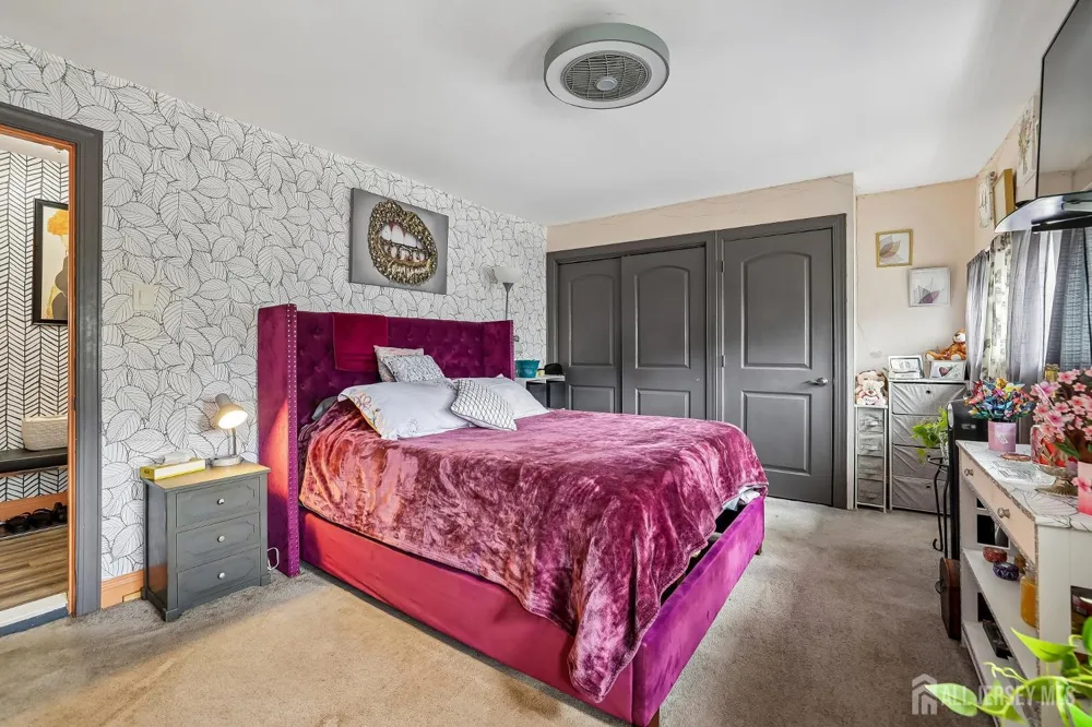 382 Amherst Street East Orange, NJ 07018
