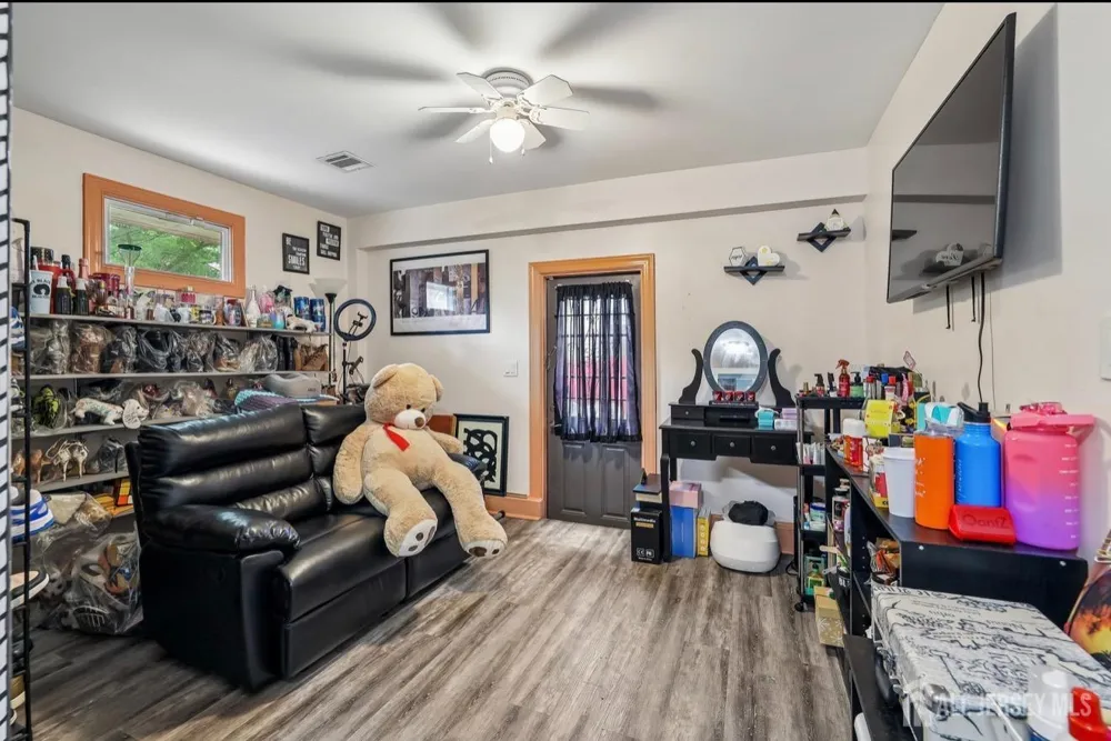 382 Amherst Street East Orange, NJ 07018