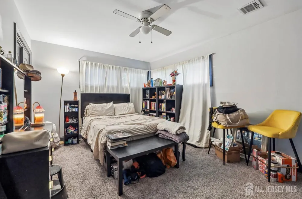 382 Amherst Street East Orange, NJ 07018