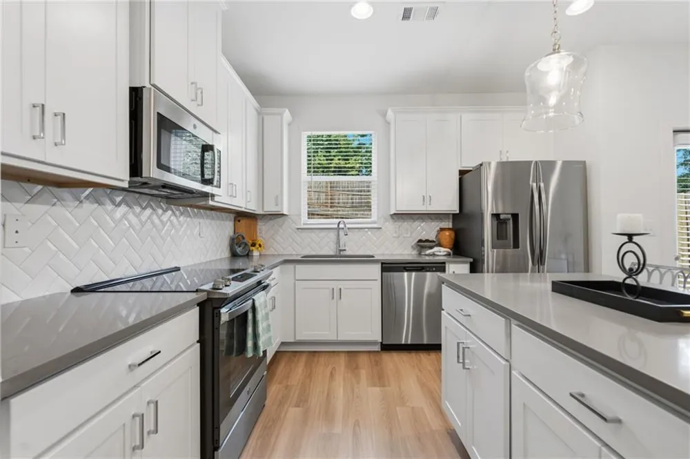 5768 Calle Vista Drive Lithonia, GA 30058