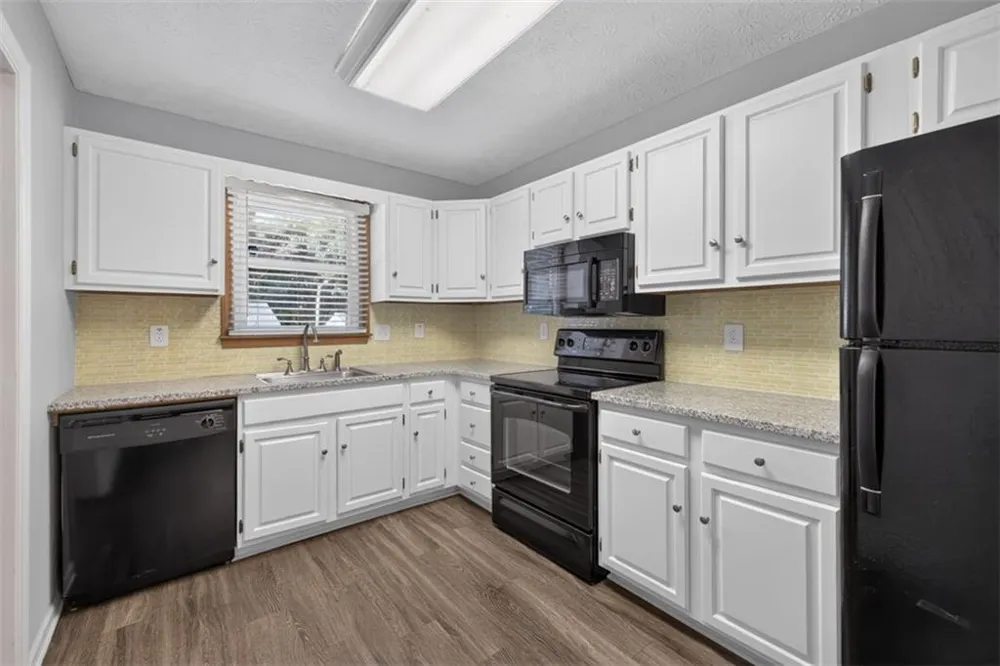 595 Macon Highway #41 Athens, GA 30606