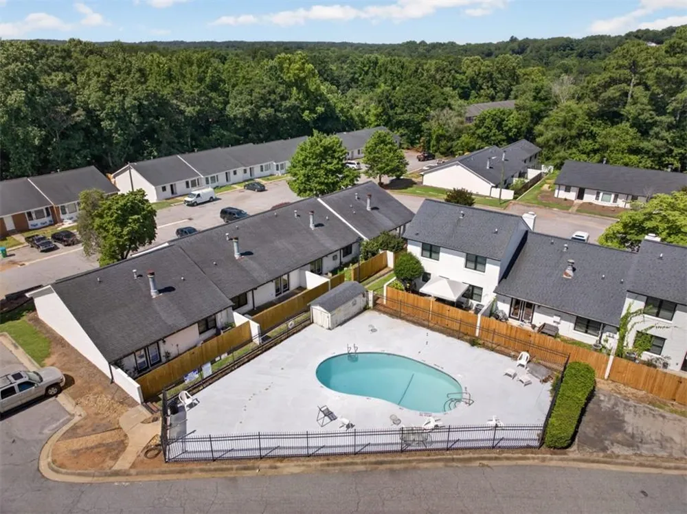 595 Macon Highway #41 Athens, GA 30606