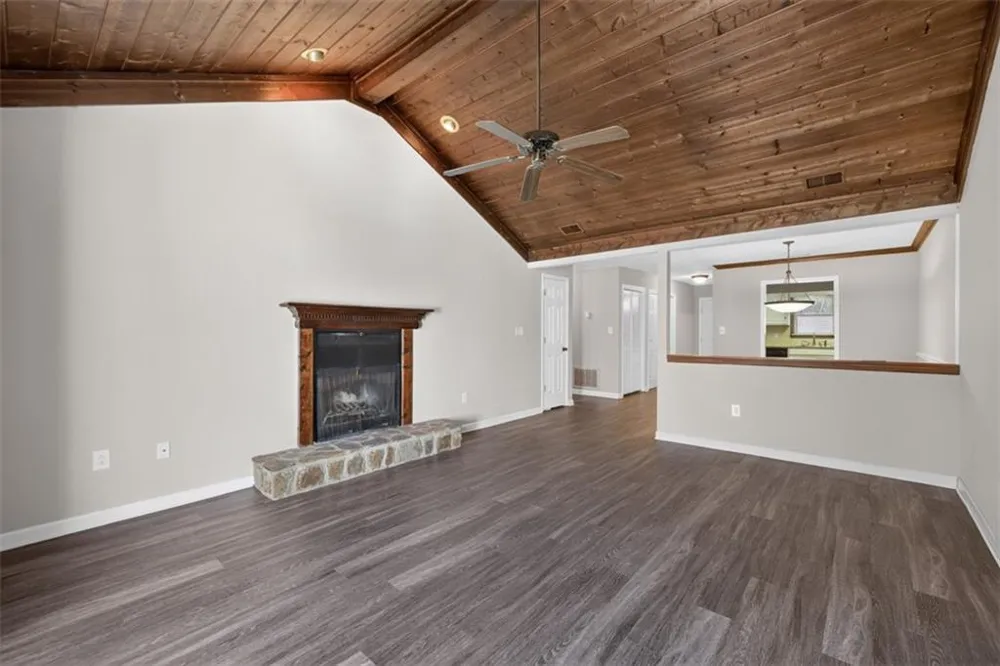 595 Macon Highway #41 Athens, GA 30606