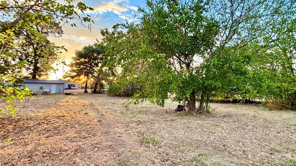 169 Navajo Quitman, TX 75783