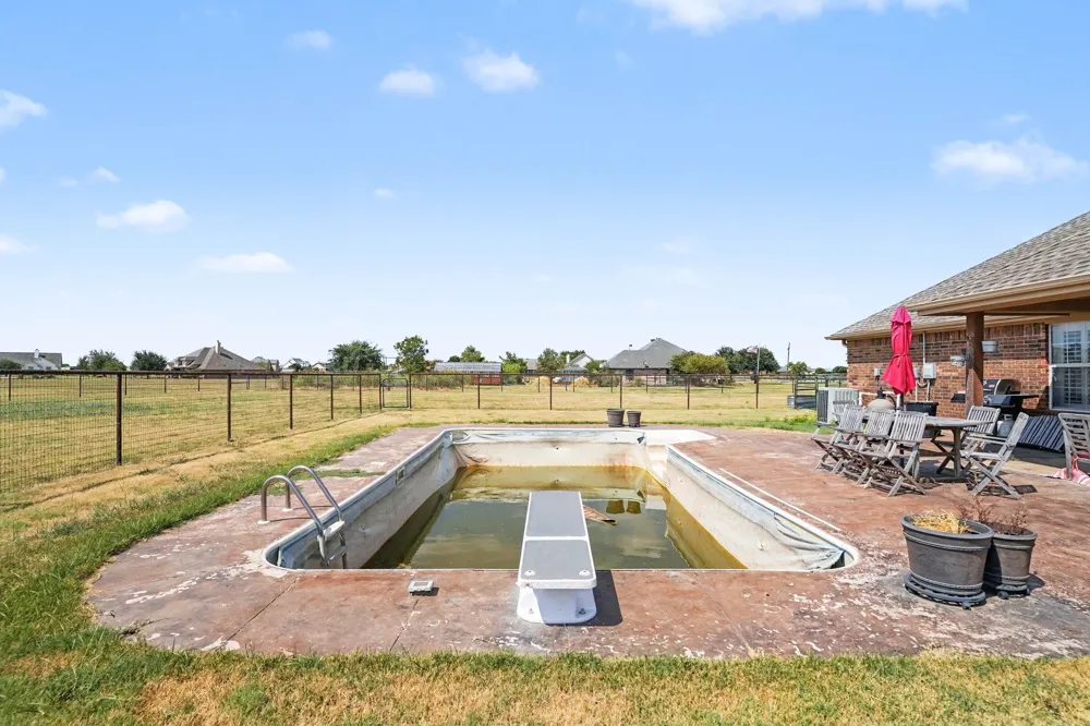 103 George Owens Road Ponder, TX 76259