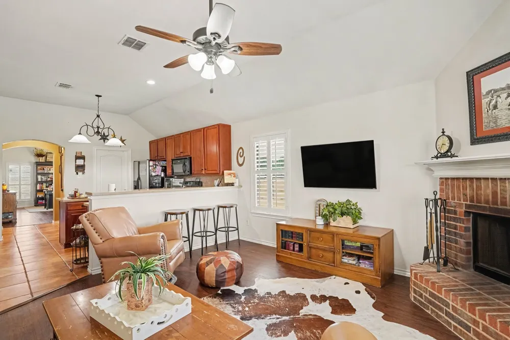 103 George Owens Road Ponder, TX 76259