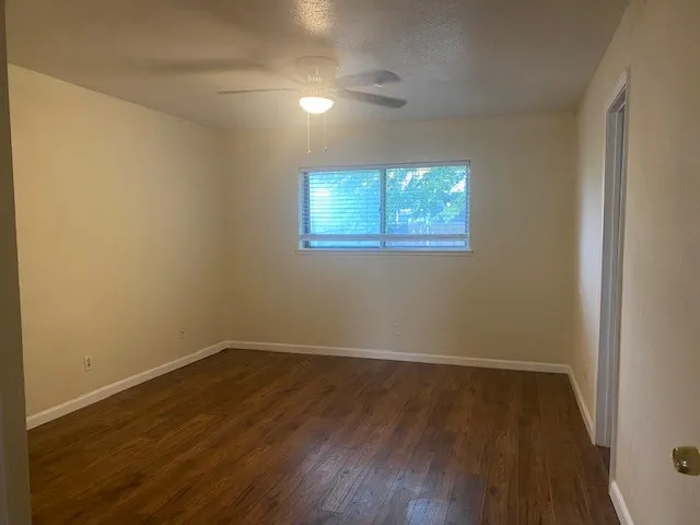 2014 Victoria Road Carrollton, TX 75007