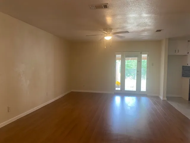 2014 Victoria Road Carrollton, TX 75007