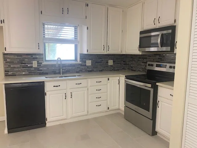 2014 Victoria Road Carrollton, TX 75007