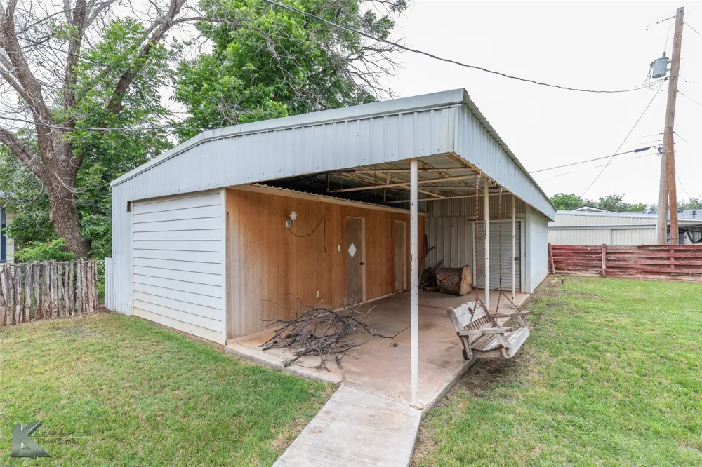 1402 Herring Merkel, TX 79536