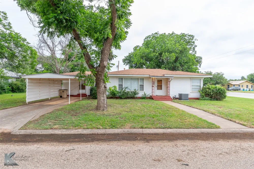 1402 Herring Merkel, TX 79536