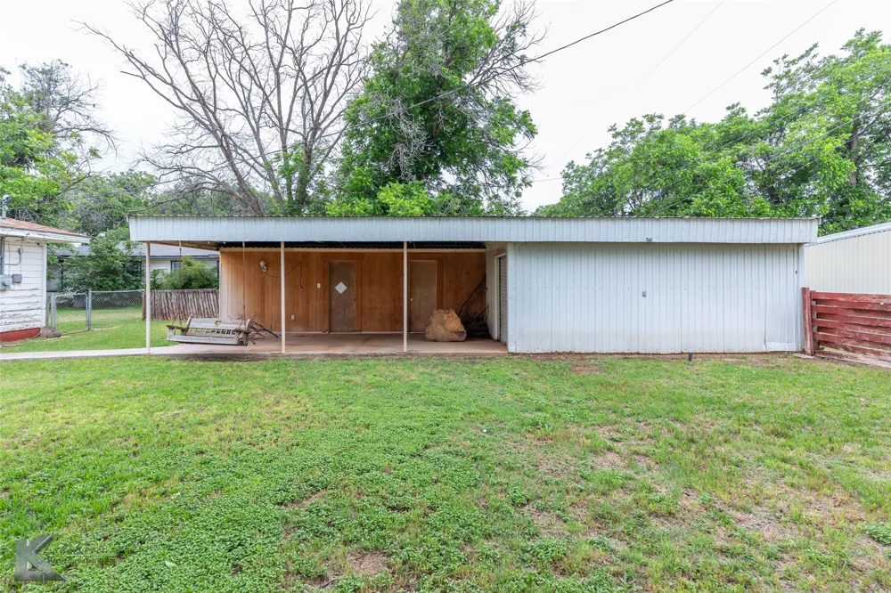1402 Herring Merkel, TX 79536