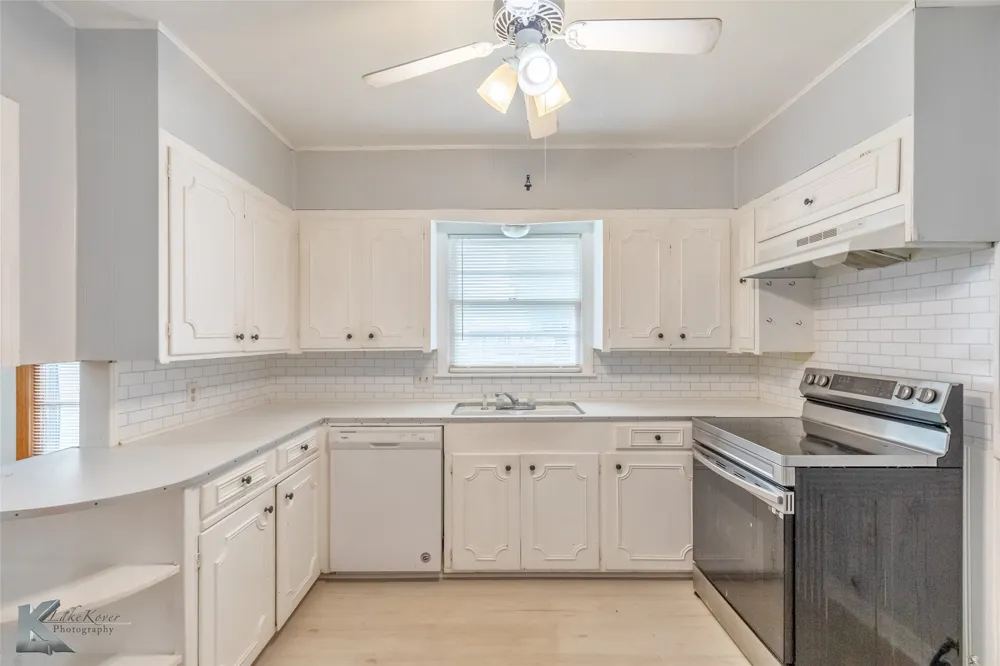 1402 Herring Merkel, TX 79536