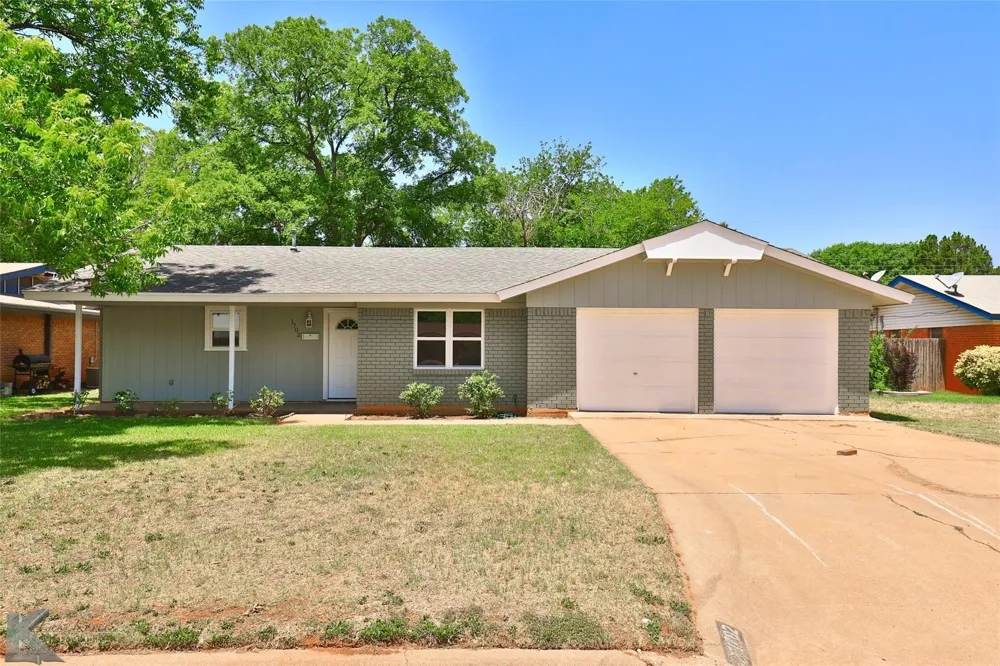 1702 Glendale Drive Abilene, TX 79603