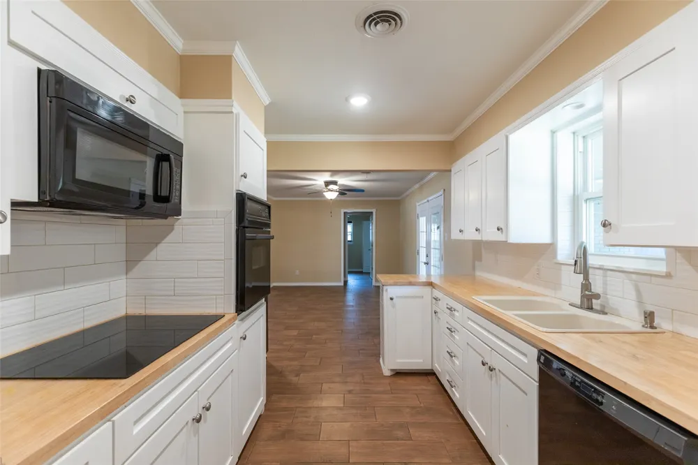 1702 Glendale Drive Abilene, TX 79603