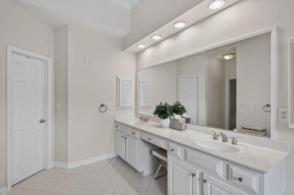 4678 Ivygate Circle SE #8E Atlanta, GA 30339
