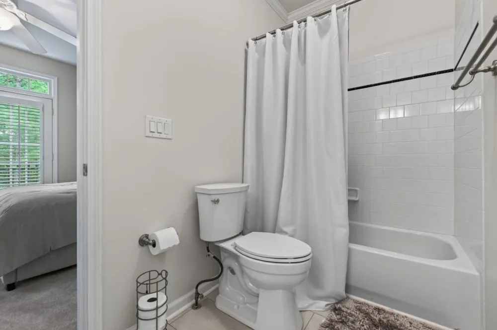 4678 Ivygate Circle SE #8E Atlanta, GA 30339