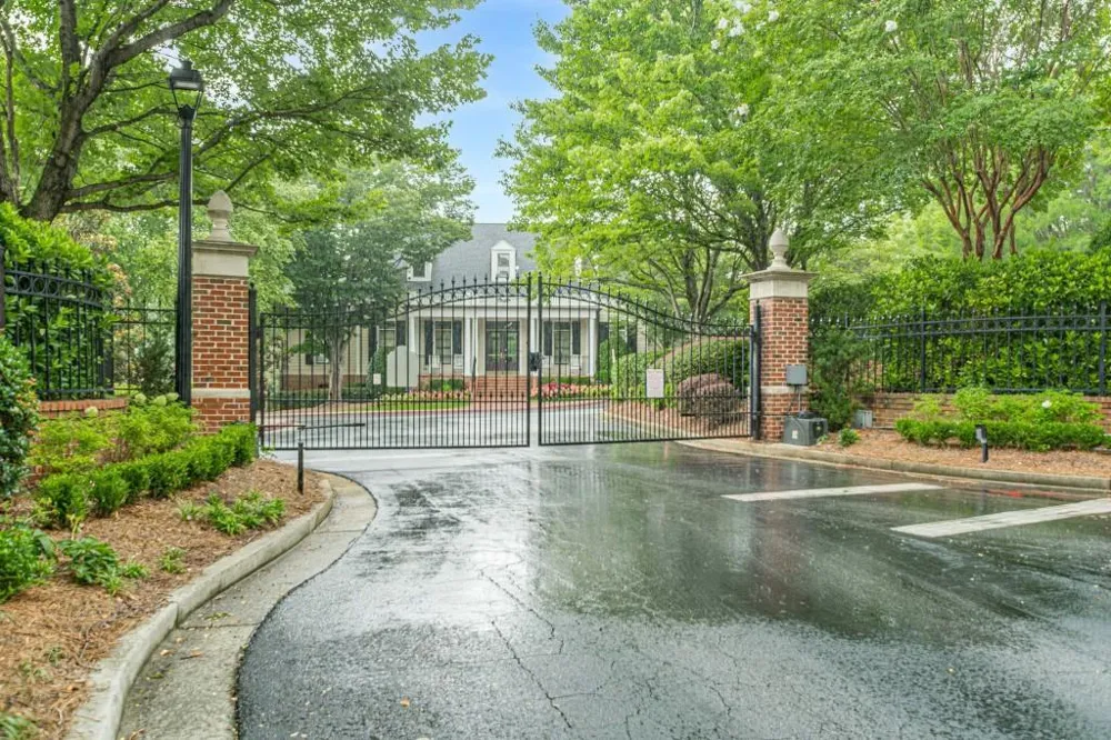 4678 Ivygate Circle SE #8E Atlanta, GA 30339