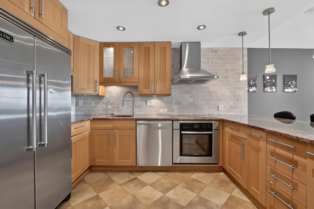 7855 BLVD EAST North Bergen, NJ 07047