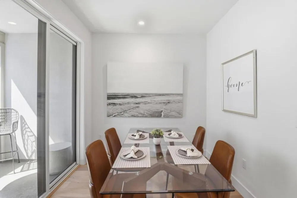 1107 Juana Court Palo Alto, CA 94303