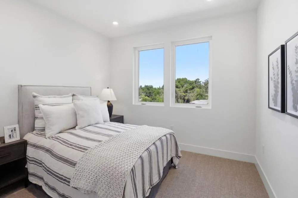 1107 Juana Court Palo Alto, CA 94303