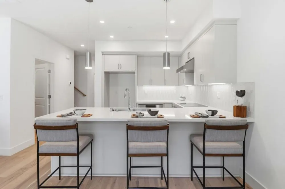 1107 Juana Court Palo Alto, CA 94303