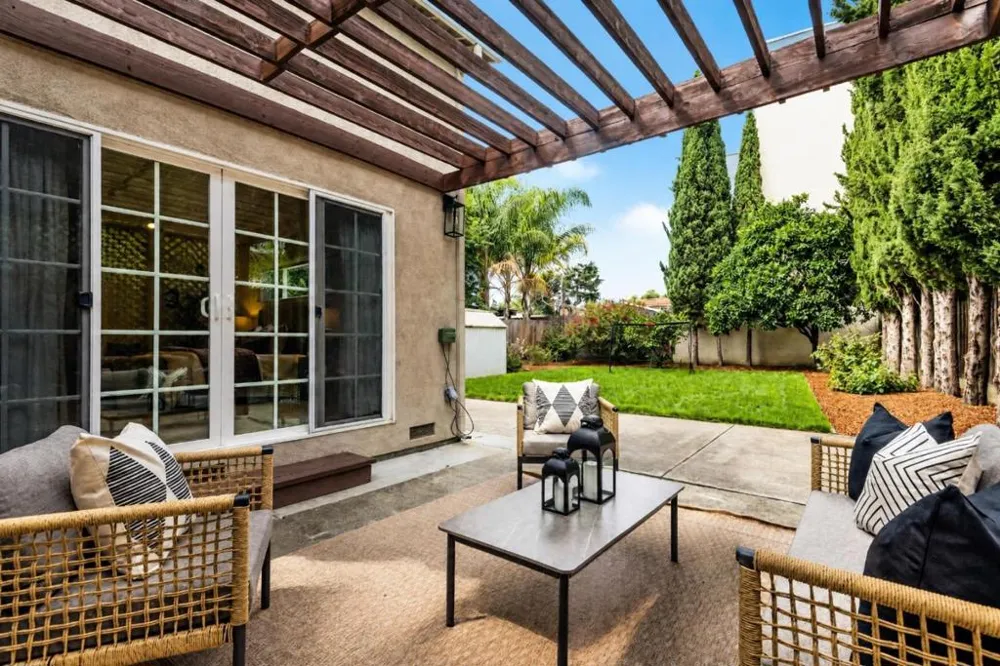46 Murray Court Redwood City, CA 94061