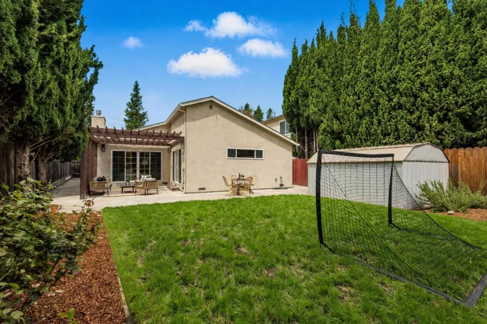 46 Murray Court Redwood City, CA 94061