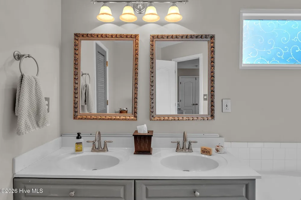 206 Eagle Creek Road Moyock, NC 27958