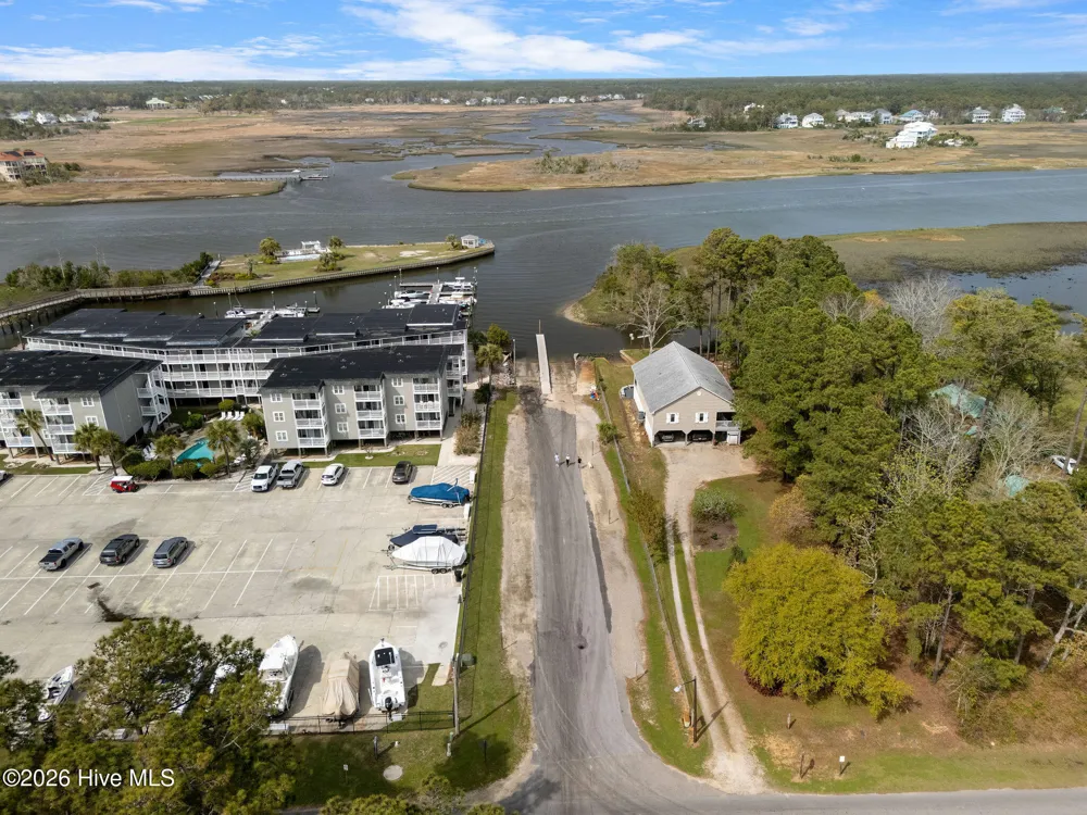 908 Elizabeth Drive Oak Island, NC 28465