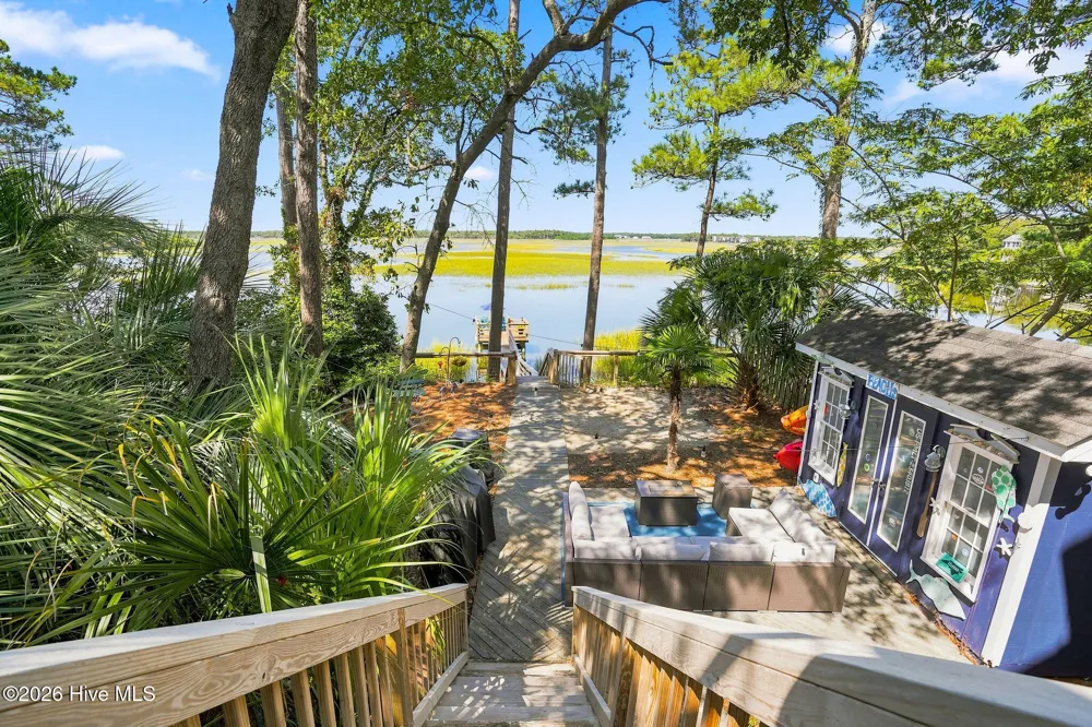 908 Elizabeth Drive Oak Island, NC 28465