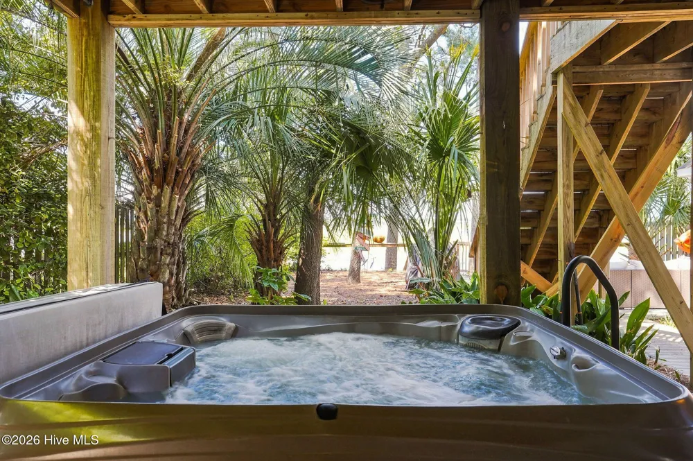 908 Elizabeth Drive Oak Island, NC 28465