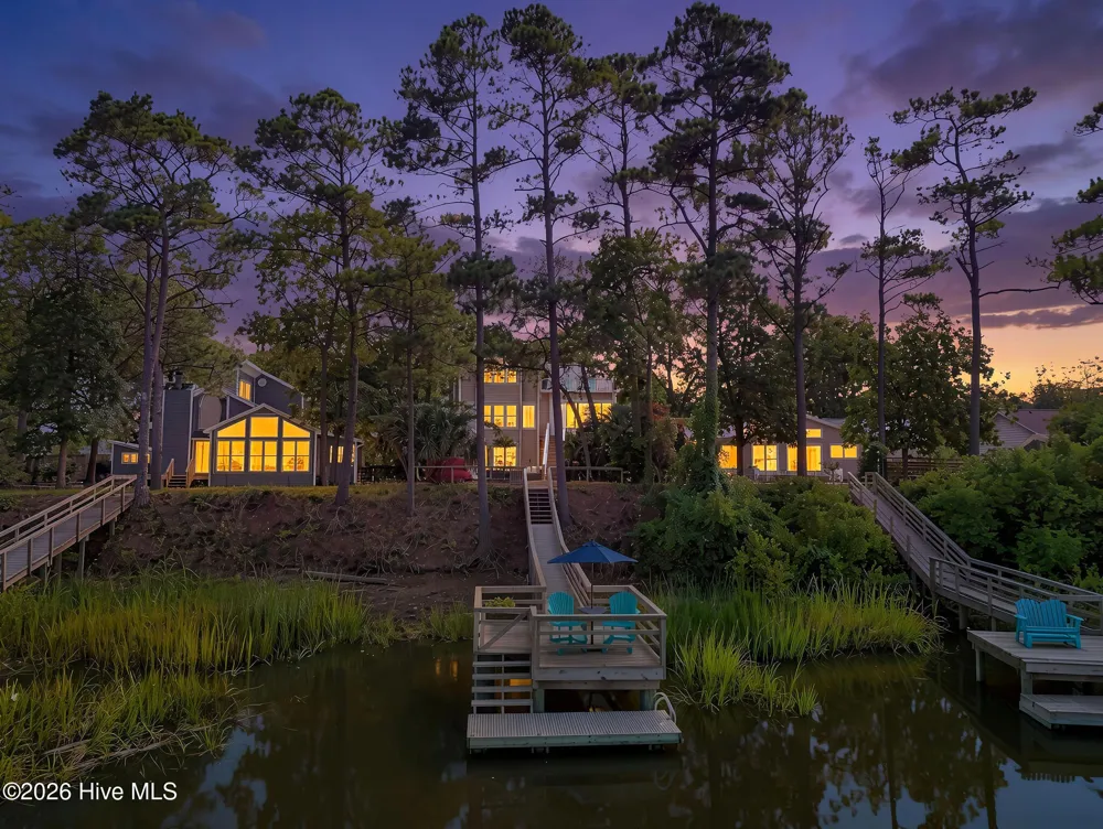 908 Elizabeth Drive Oak Island, NC 28465