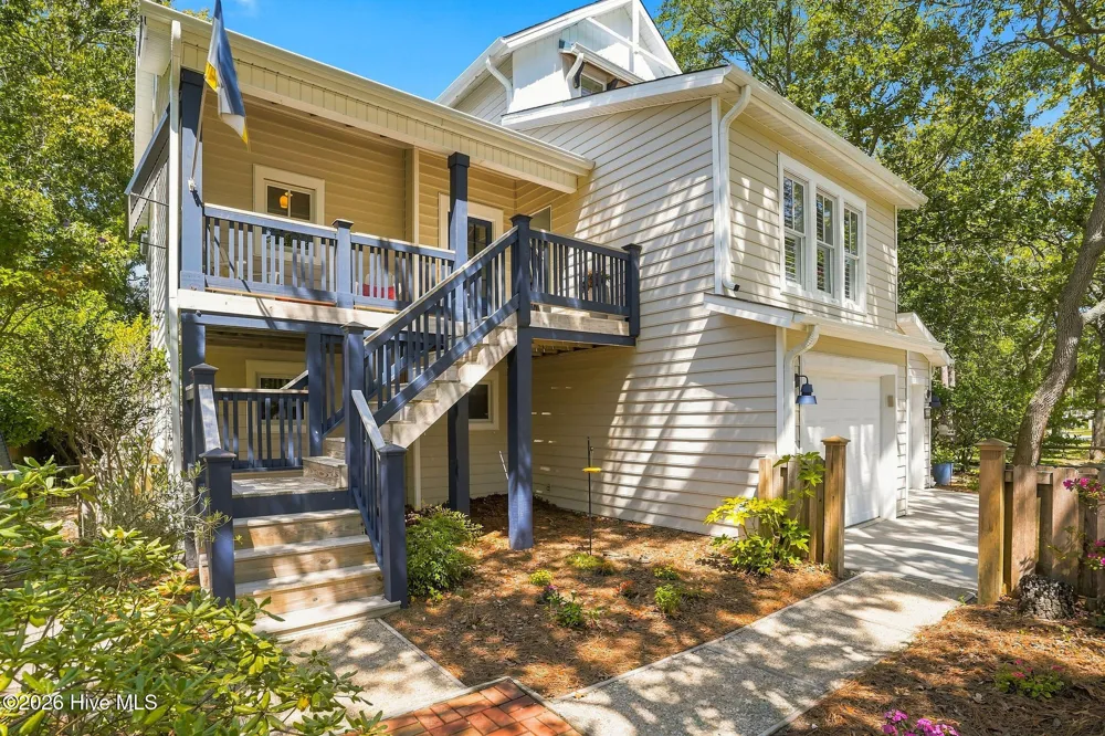 908 Elizabeth Drive Oak Island, NC 28465