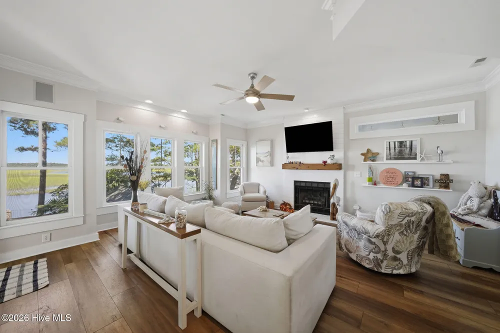 908 Elizabeth Drive Oak Island, NC 28465