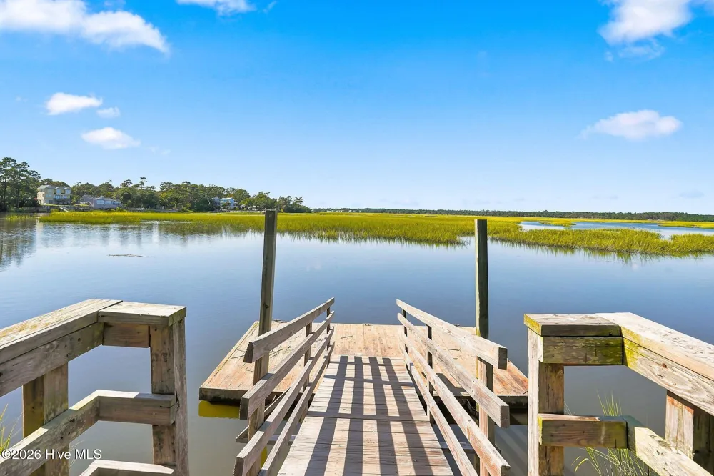 908 Elizabeth Drive Oak Island, NC 28465