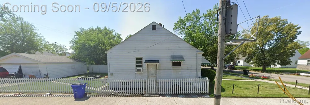 20320 Dresden Street Detroit City, MI 48205